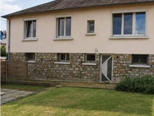 Maison à vendre 122 000 € 5 pièces 3 chambres 72 m² 440 m² de terrain Port-Brillet 53410