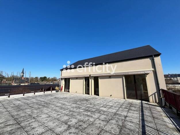 Duplex à vendre 690 000 € 7 pièces 4 chambres 154,1 m² Étage 2/2 Centre Ville Senlis 60300