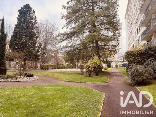 Appartement à vendre 149 900 € 4 pièces 2 chambres 95 m² Étage 4/6 Jules Guesde Troyes 10000