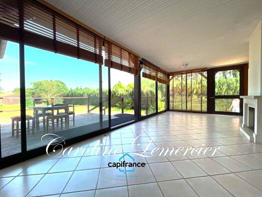 Maison de plain-pied à vendre 242 000 € 8 pièces 6 chambres 160 m² 1 800 m² de terrain Le Luart 72390