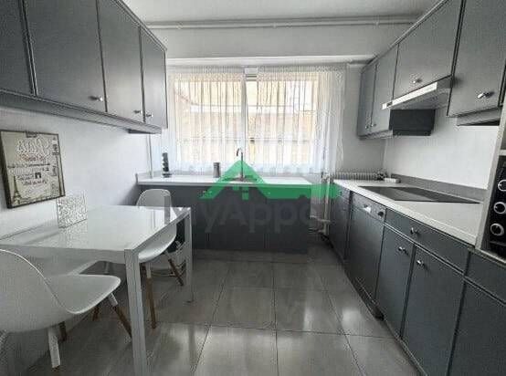 Maison à louer, 34m², SAINT MAUR DES FOSSES