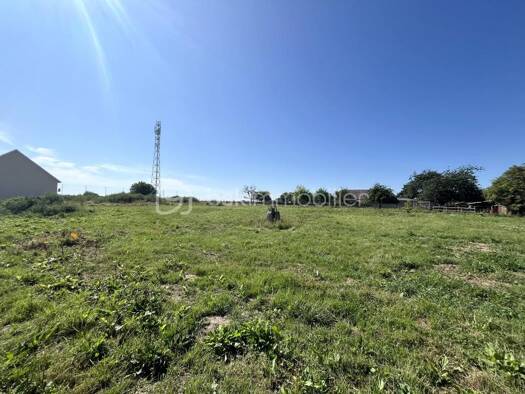 Terrain constructible à vendre 58 000 € 1 360 m² de terrain Mandeville 27370