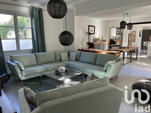 Maison à vendre 880 000 € 9 pièces 5 chambres 227 m² 230 m² de terrain Saint-Émilion 33330