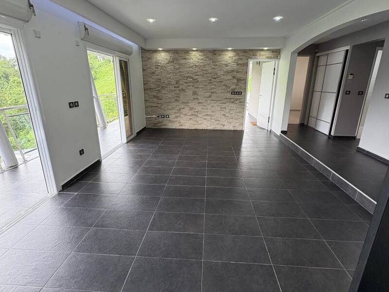 Maison à louer, 120m², LE GOSIER