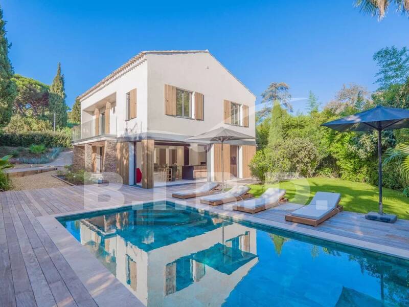 Maison à vendre, 145m², LA CROIX VALMER