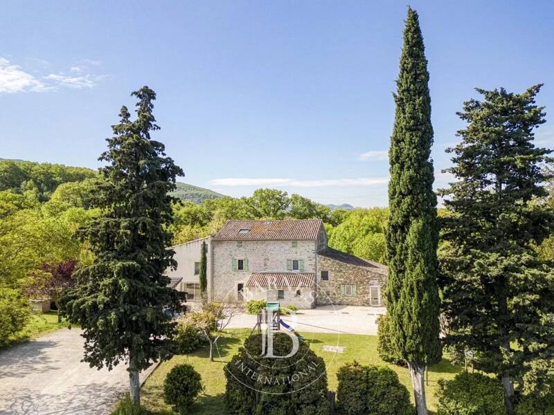 Maison à vendre, 750m², MONTELIMAR