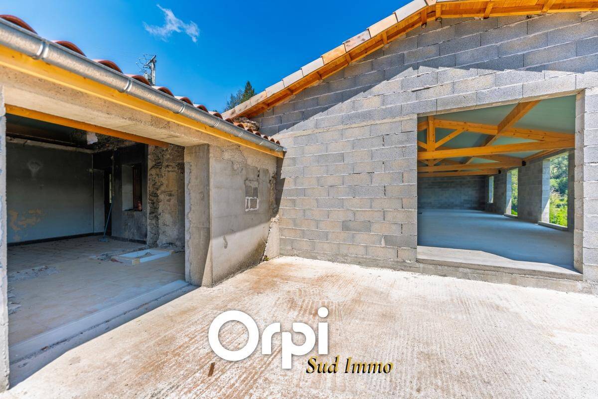 Maison à vendre, 280m², LES OLLIERES SUR EYRIEUX