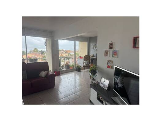 Appartement à vendre 255 000 € 4 pièces 3 chambres 97 m² 4 étages Centre Ville Berre-l'Étang 13130