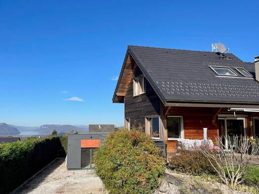 Maison à vendre 755 000 € 7 pièces 4 chambres 134 m² 2 115 m² de terrain Montagnole 73000