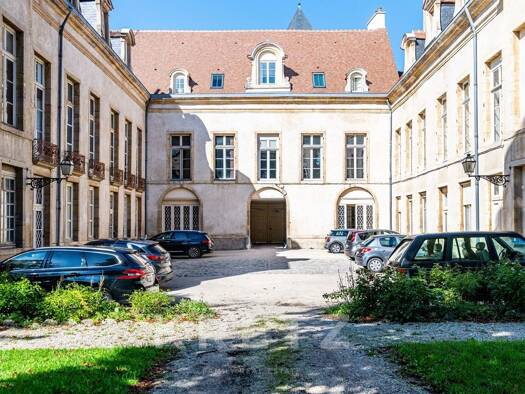 Duplex à vendre 499 000 € 6 pièces 4 chambres 140 m² Étage 2/2 Grangier Dijon 21000