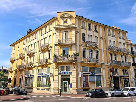 Appartement à vendre 484 000 € 3 pièces 2 chambres 103 m² Étage 2/4 Centre Ville Nord Aix-les-Bains 73100