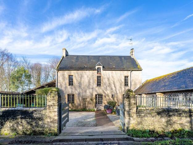 Maison à vendre 590 000 € 6 pièces 4 chambres 180 m² 570 m² de terrain Creully sur Seulles 14480