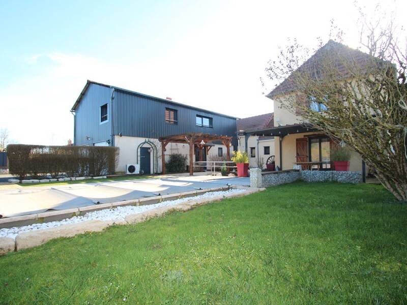 Maison à vendre, 222m², SAINT HILAIRE FONTAINE