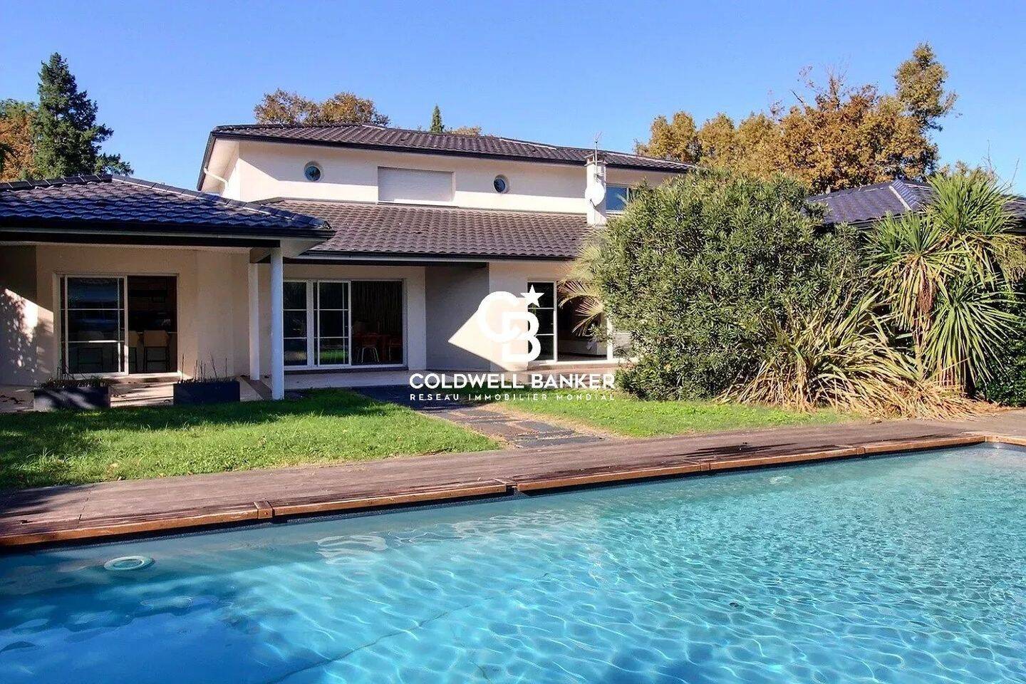 Maison à vendre, 330m², EYSINES