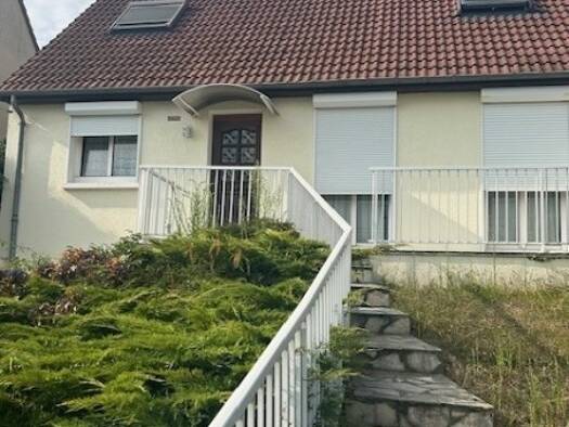Maison à vendre 398 000 € 7 pièces 4 chambres 133 m² 339 m² de terrain Osny 95520