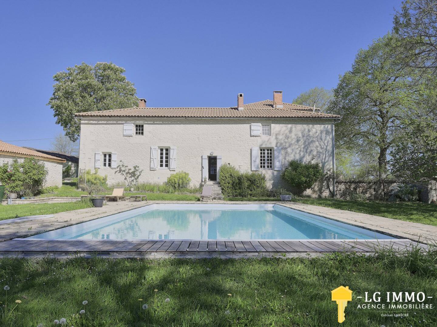 Maison à vendre, 535m², SAINT FORT SUR GIRONDE