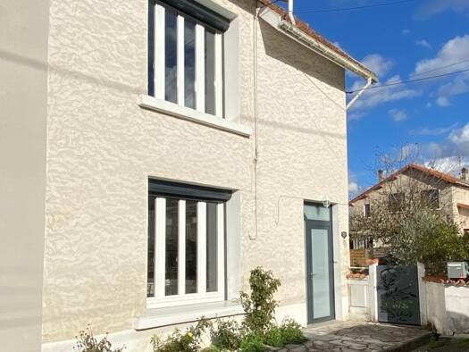 Maison à vendre 183 750 € 4 pièces 2 chambres 80 m² 250 m² de terrain Centre Ruelle-sur-Touvre 16600