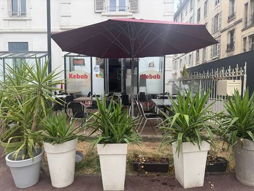 Boutique à vendre Fonds de commerce 57 000 € 75 m² de surface de vente Nord Ouest Vittel 88800