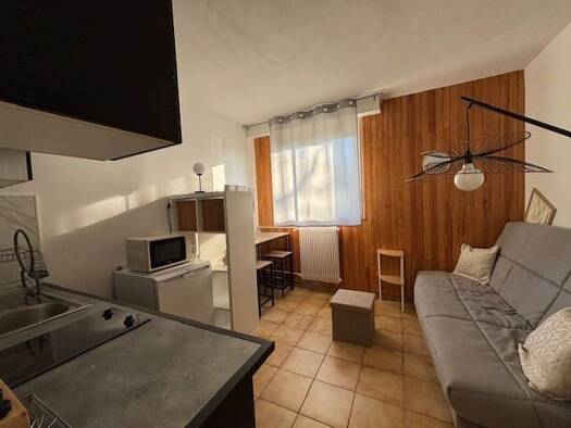 Appartement à louer 500 € 1 pièce 14,1 m² RDC Aiguillon Arcachon 33120