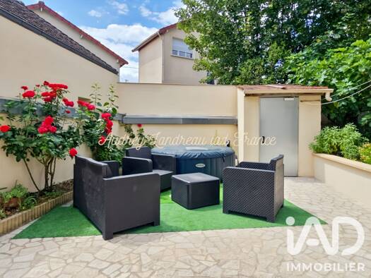 Maison à vendre 275 000 € 4 pièces 2 chambres 53 m² 145 m² de terrain Marne Neuilly-Plaisance 93360