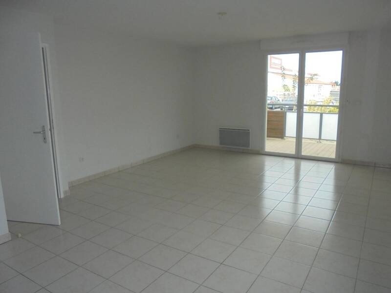 Maison à louer, 61m², SAINT LAURENT DE LA SALANQUE