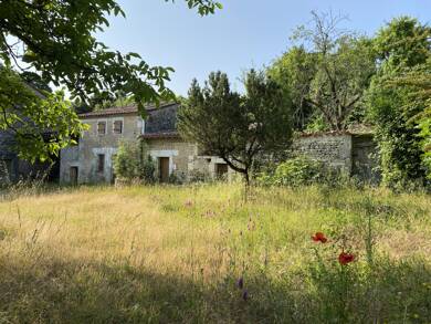 Maison à vendre 264 000 € 4 pièces 3 chambres 146 m² 19 233 m² de terrain Champniers 16430