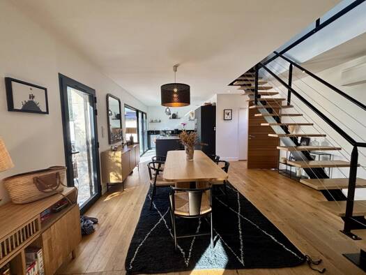 Maison à vendre 695 000 € 5 pièces 3 chambres 133 m² 247 m² de terrain La Garenne-Baudin Le Bouscat 33110