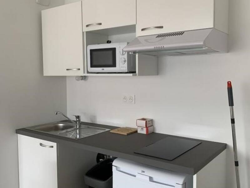 Maison à louer, 42m², PELLOUAILLES LES VIGNES