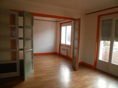 Appartement à louer 592 € 3 pièces 2 chambres 70 m² Étage 1/1 Canal Givors 69700