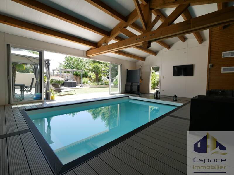 Maison à vendre, 177m², SAINT CHRISTOPHE