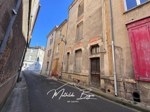 Maison à vendre 19 900 € 4 pièces 2 chambres 80 m² 44 m² de terrain Saint-Germain-Lembron 63340