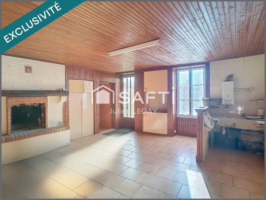 Maison à vendre 98 000 € 6 pièces 2 chambres 125 m² 1 741 m² de terrain Saint-Martin-de-Saint-Maixent 79400