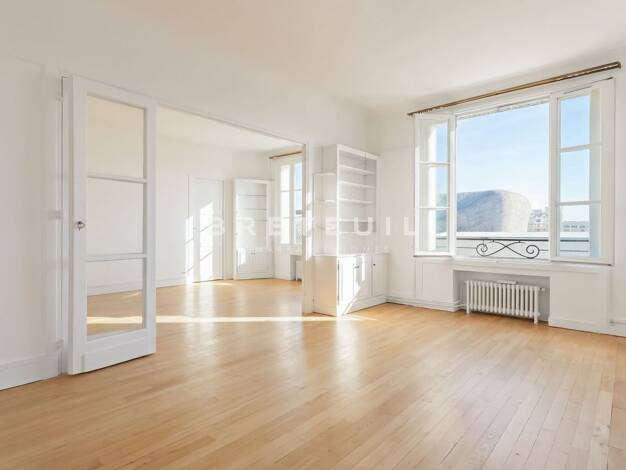 Appartement à vendre 1 250 000 € 5 pièces 3 chambres 132,4 m² Étage 3/7 Auteuil Sud Paris 16ème arrondissement 75016