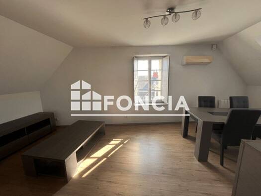 Appartement à louer 697 € 4 pièces 3 chambres 60,6 m² 3ème étage Delessert-Saint Louis-Nantilly Saumur 49400