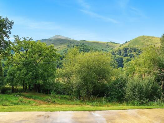 Terrain constructible à vendre 243 800 € 3 280 m² de terrain Hasparren 64240