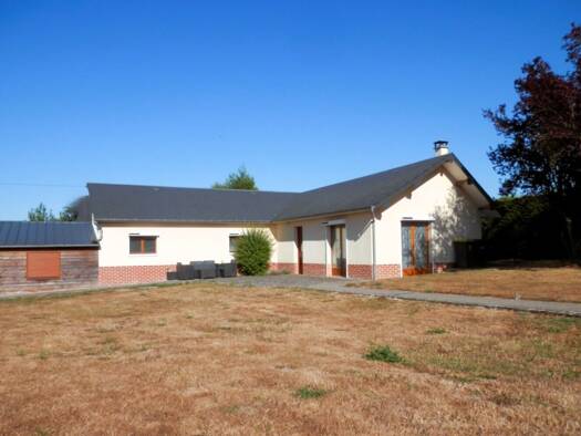 Maison de plain-pied à vendre 150 000 € 3 pièces 1 chambre 68 m² 1 229 m² de terrain Poix-de-Picardie 80290