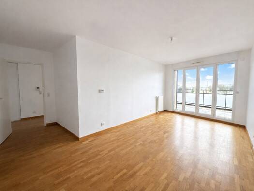 Appartement à louer 1 285 € 3 pièces 2 chambres 59 m² Étage 4/4 Tête de Girafe-Les Landes Chatou 78400