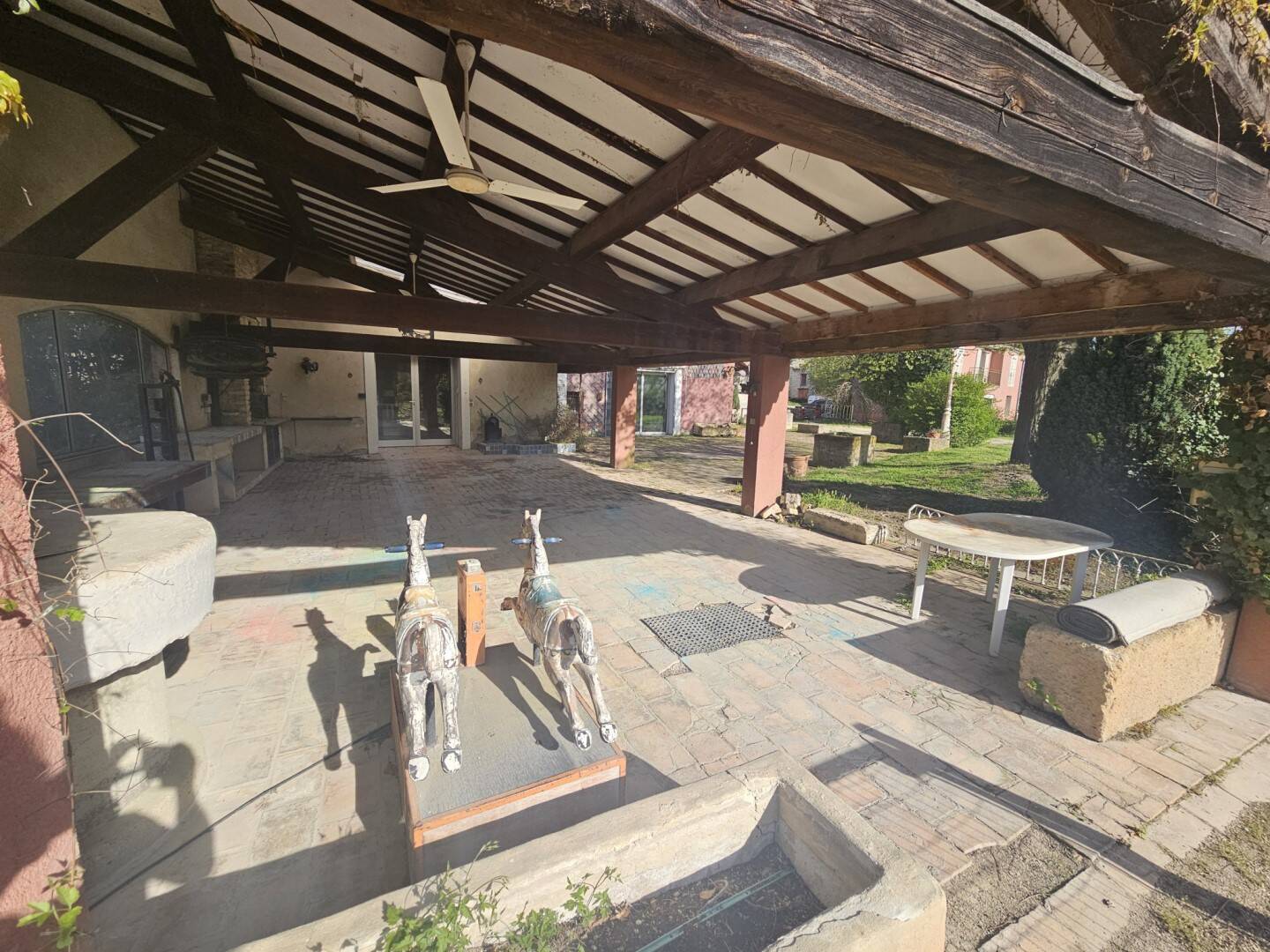 Maison à vendre, 295m², CHATEAUNEUF DE GADAGNE