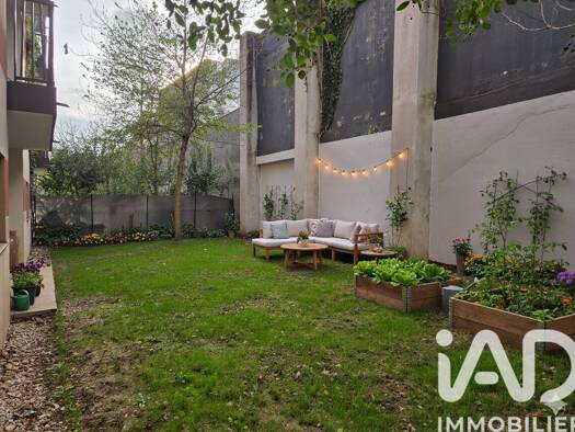 Appartement à vendre 249 000 € 4 pièces 3 chambres 79 m² RDC/4 Grandclément Villeurbanne 69100