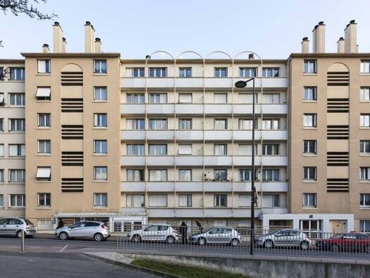 Appartement à louer 1 342 € 3 pièces 1 chambre 55 m² Étage 2/6 Archeveche Charenton-le-Pont 94220