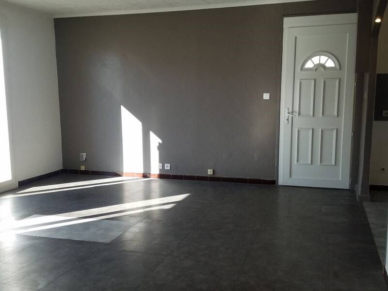 Maison à louer, 56m², GIGNAC LA NERTHE