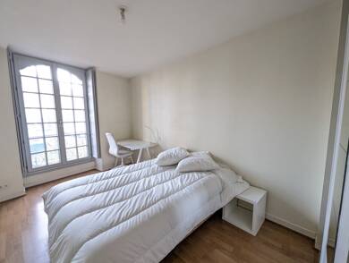 Appartement à louer 606 € 1 pièce 75 m² Étage 1/4 Nantes 44000