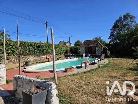 Maison de plain-pied à vendre 145 000 € 4 pièces 2 chambres 103 m² 2 573 m² de terrain Barrou 37350