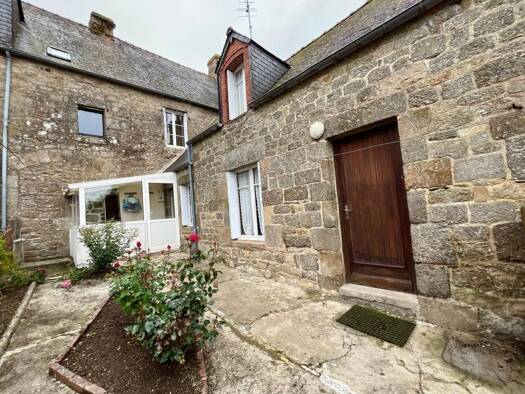 Maison à vendre 79 000 € 5 pièces 4 chambres 108 m² 219 m² de terrain Rostrenen 22110