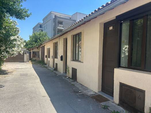 Appartement à vendre 95 000 € 2 pièces 1 chambre 27 m² RDC Saint Jean-Saint Genies Avignon 84000