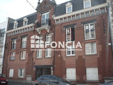 Appartement à louer 295 € 1 pièce 17 m² RDC/2 disponible à partir du 27/08/2025 Prefecture Arras 62000