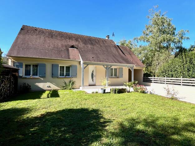 Maison de plain-pied à vendre 385 000 € 7 pièces 5 chambres 133 m² 605 m² de terrain Noisy-sur-École 77123
