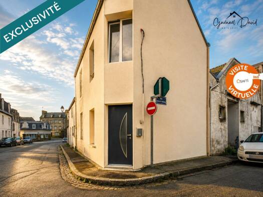 Maison à vendre 123 900 € 3 pièces 2 chambres 49 m² 24 m² de terrain Centre Ville Saint-Pol-de-Léon 29250