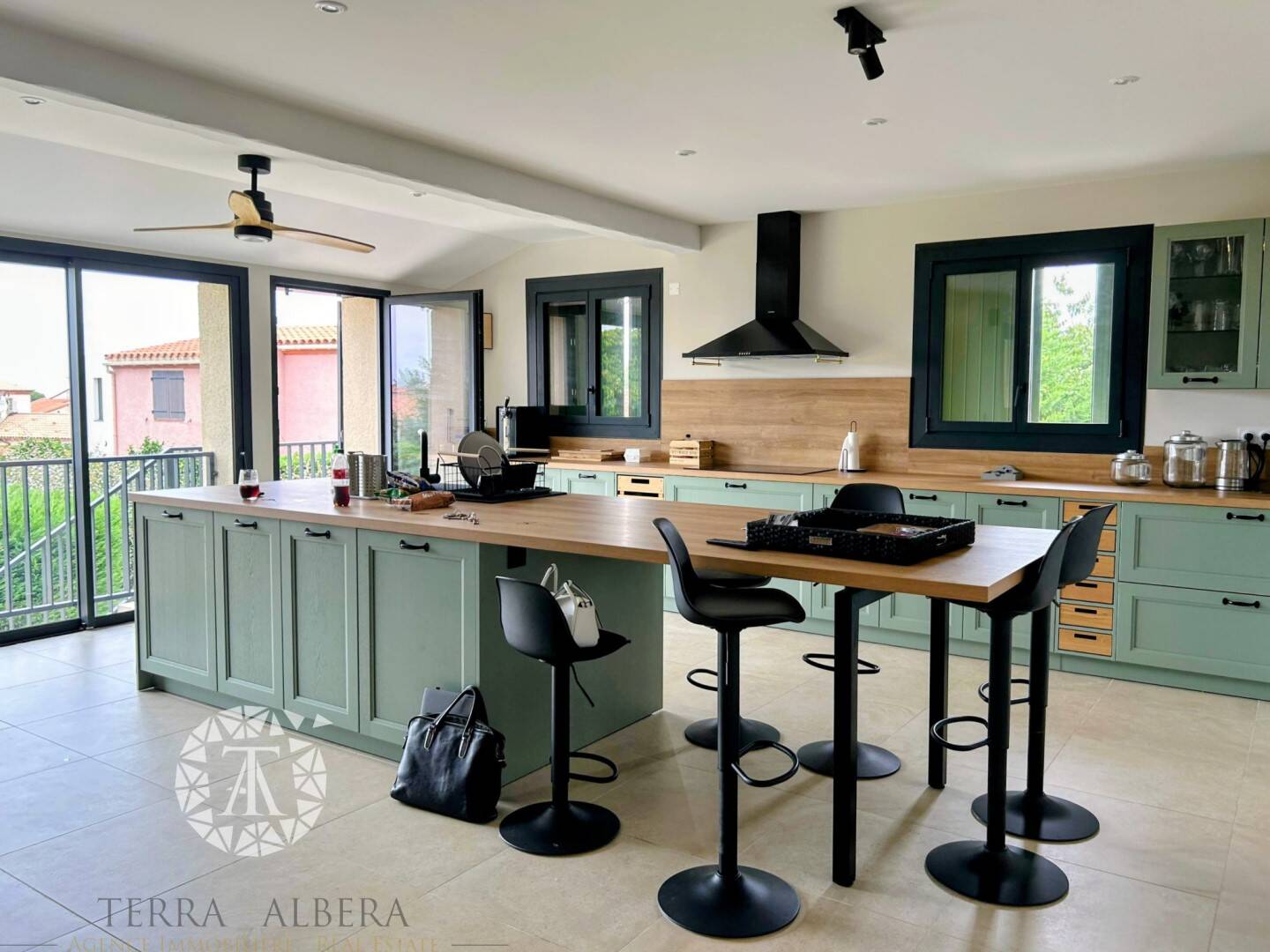 Maison à vendre, 235m², LAROQUE DES ALBERES