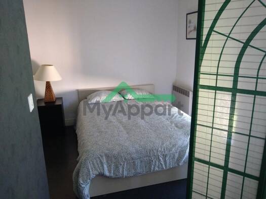 Appartement à louer - logement étudiant 580 € 2 pièces 1 chambre 35 m² 1er étage Les Ayvelles 08000